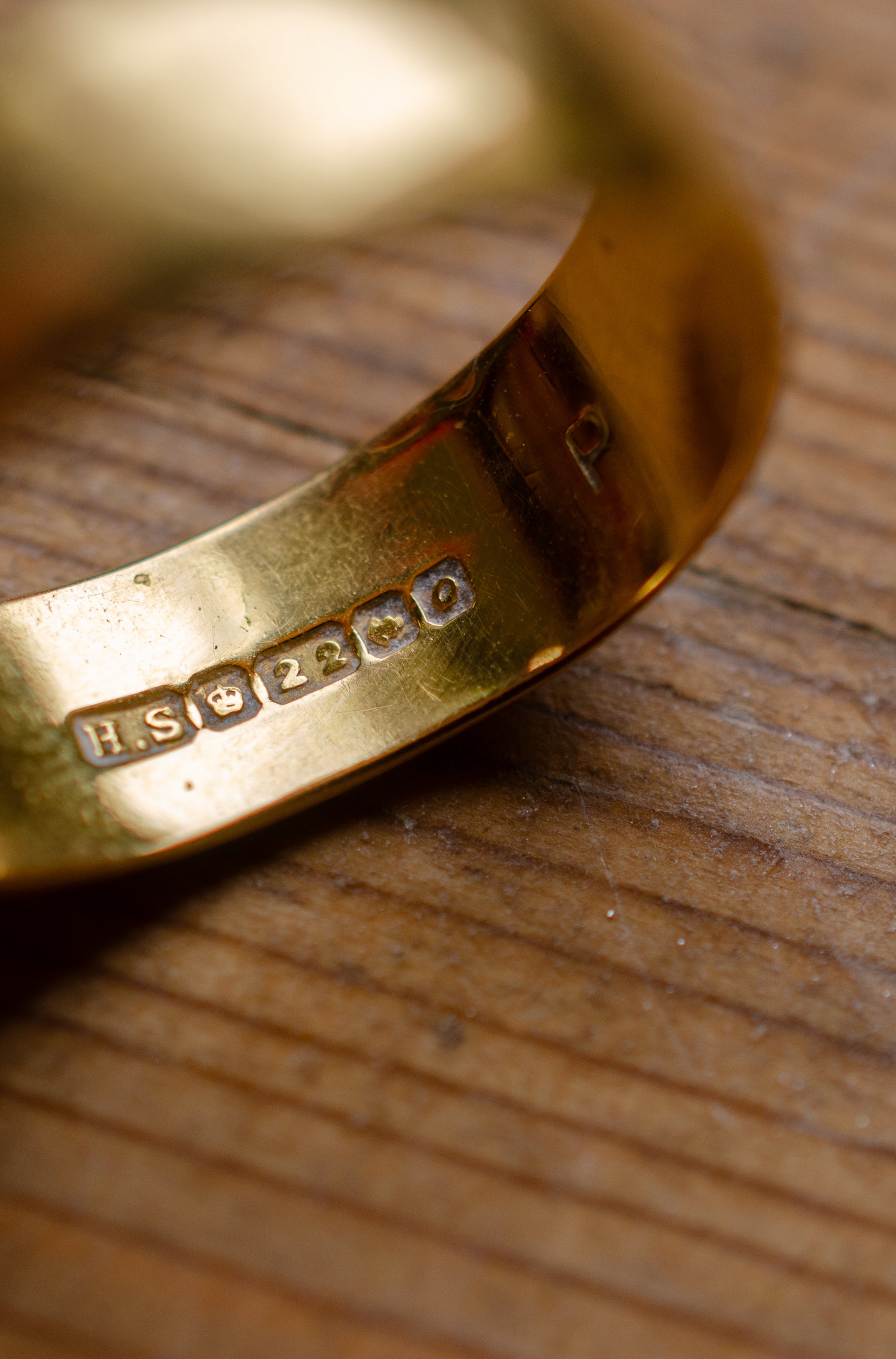 Hallmarking Alert (Crucial for Gold) :