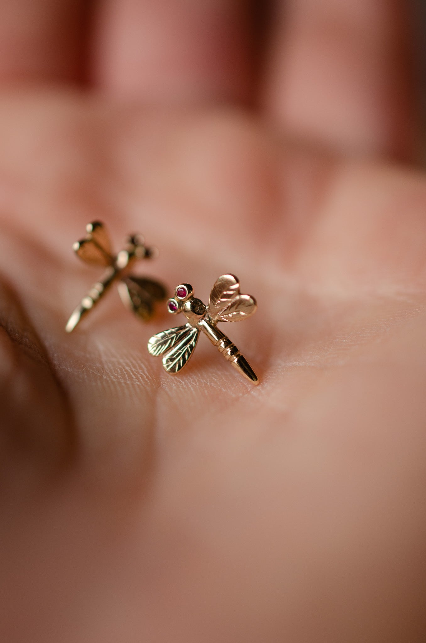 Dragonfly_Damselfly_Ruby_9ct_gold_stud_earrings_Bespoke_Jewellery_Ludlow-6.jpg