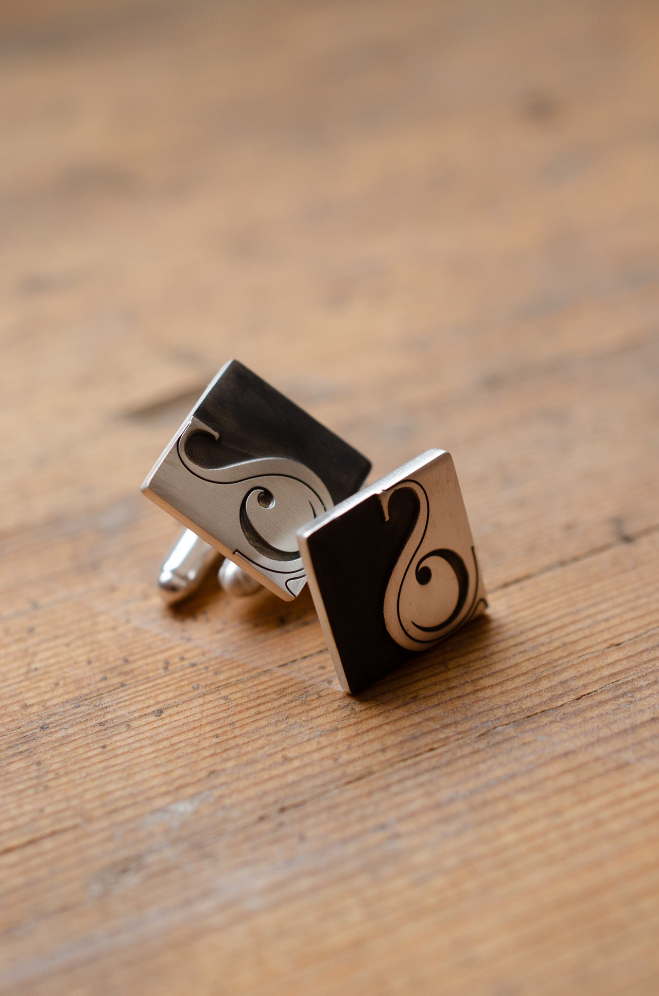 initial-cufflinks-silver-laser-engraved-bespoke-jewellery-ludlow-5.jpg