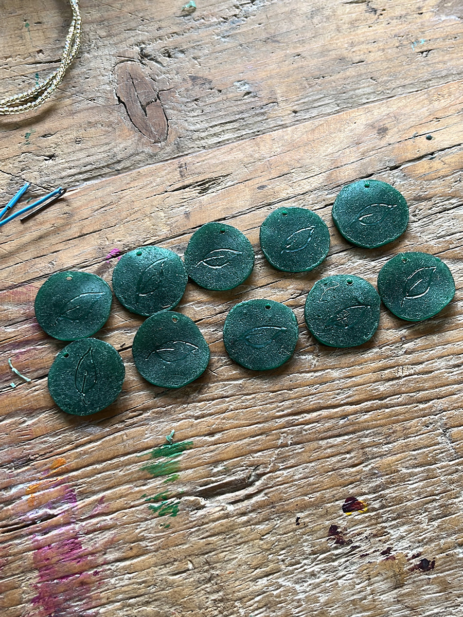 textured-disc-pendants-bespoke-jewellery-ellen-lou-ludlow-2.jpg