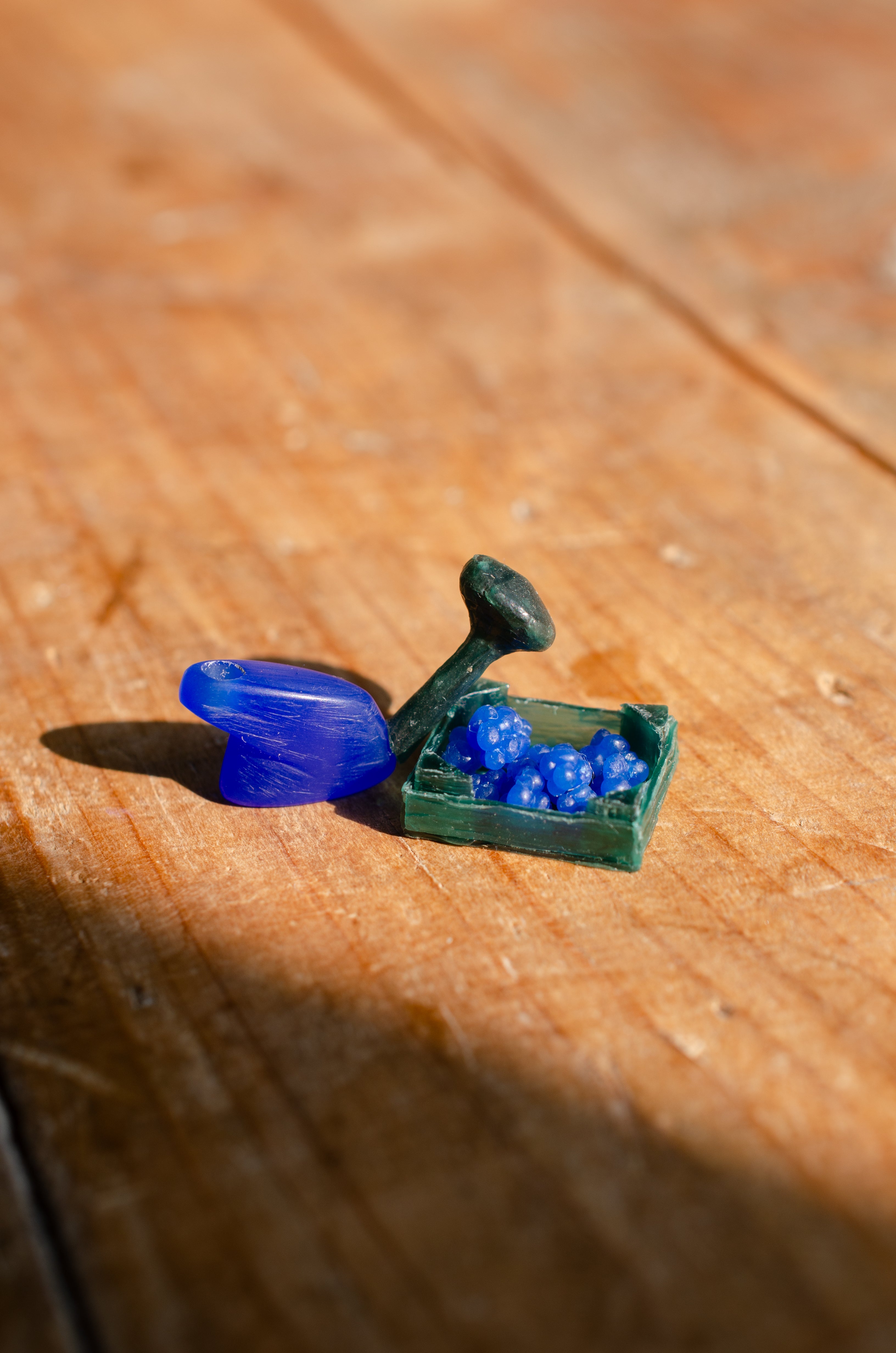 wax-carved-farm-shop-cufflinks-bench-process-7.jpg